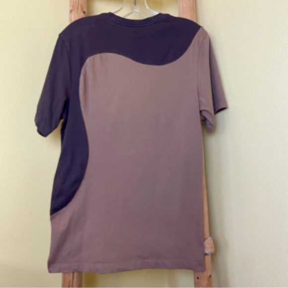 Nike Men’s Short Sleeve Color Clash Brown Tan T-Shirt Size Small - Picture 7 of 15